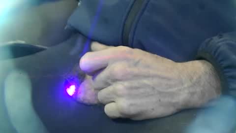 Snapshot of laltro33 chatting on December 27, 12:56 pm Markazzo73 online show from December 27, 12:56 pm