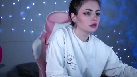 just call me Lana  and her security online show from March 9, 11:58 am