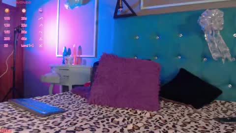 Angel  IG  online show from December 1, 12:07 am