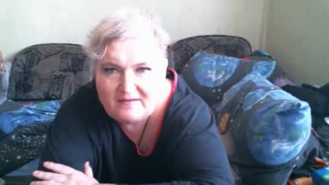 lanacat555 online show from April 17, 6:16 am