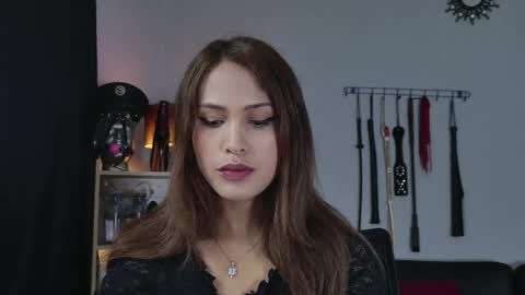 Snapshot of lanadoux_ chatting on October 20, 7:08 pm Mistress Lana online show from October 20, 7:08 pm