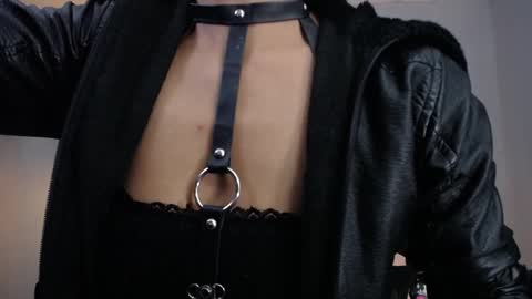 Snapshot of lanadoux_ chatting on January 12, 6:05 pm Mistress Lana online show from January 12, 6:05 pm