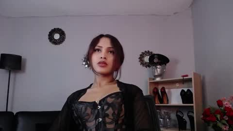 Snapshot of lanadoux_ chatting on March 6, 2:29 pm Mistress Lana online show from March 6, 2:29 pm