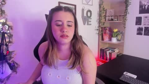 lanaherondale_ online show from September 11, 5:25 pm