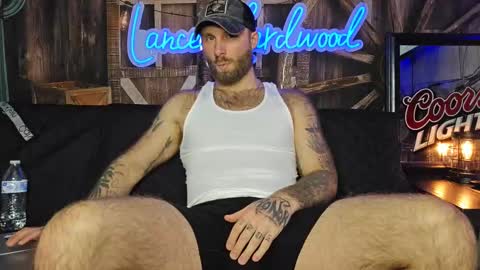 Snapshot of lancehardwood222 chatting on March 10, 12:28 am LANCE online show from March 10, 12:28 am