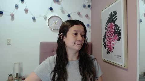 Lanna online show from April 6, 1:01 pm