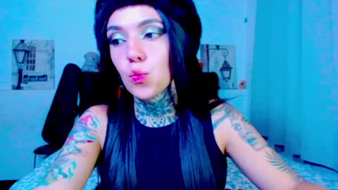 LANNIE   online show from June 5, 12:50 am