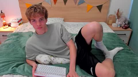 Fandi online show from September 26, 3:09 pm