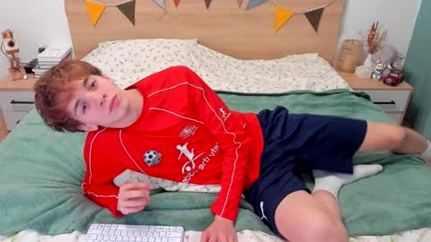 Fandi online show from September 11, 2:29 pm