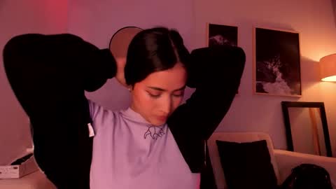 Lara Madisson online show from February 17, 5:39 am