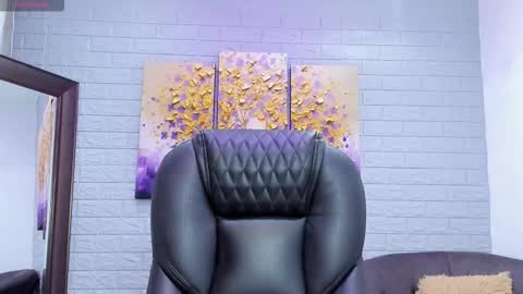      700  200   online show from November 6, 7:39 pm