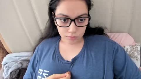 lara online show from March 14, 6:56 pm