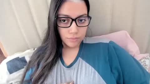 lara online show from October 14, 2:53 pm