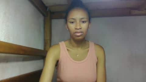 larah98 online show from February 26, 3:48 pm