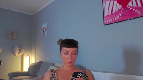 LaraKanes online show from September 24, 11:06 am