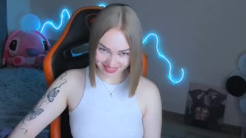 LaraKrein lk online show from February 8, 6:33 pm