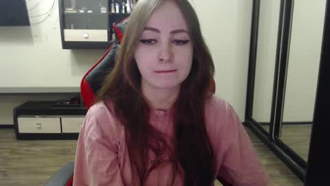 Laralianna online show from February 22, 5:02 pm