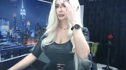 laras_moans online show from February 5, 7:50 am