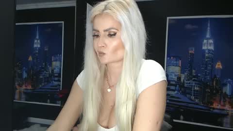 laras_moans online show from February 27, 10:01 am