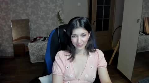 Snapshot of larisadevries chatting on October 7, 7:43 pm Larisa online show from October 7, 7:43 pm