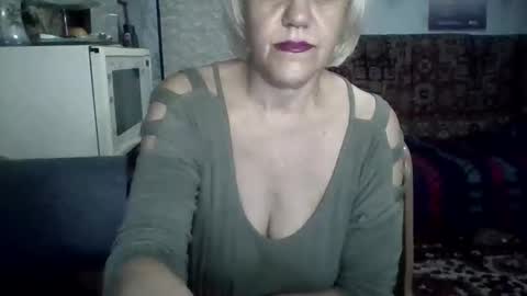larisaq4ugo24 online show from May 23, 6:26 pm