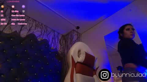  Lari online show from September 18, 3:43 am