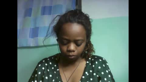 larissa645771 online show from November 10, 7:27 pm