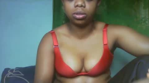 larissa645771 online show from February 14, 9:01 am