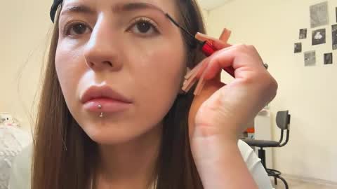 Mila online show from May 5, 3:18 pm