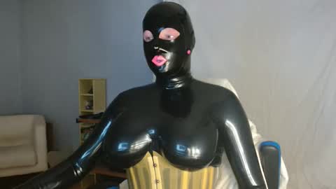 Latex Doll Iris online show from September 28, 8:18 pm