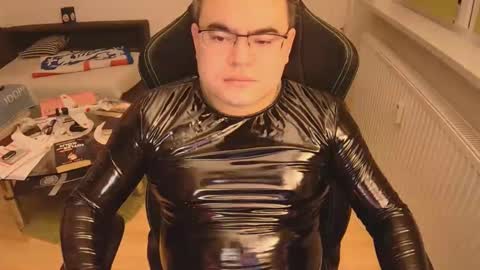 latexboy893 online show from November 30, 9:55 pm