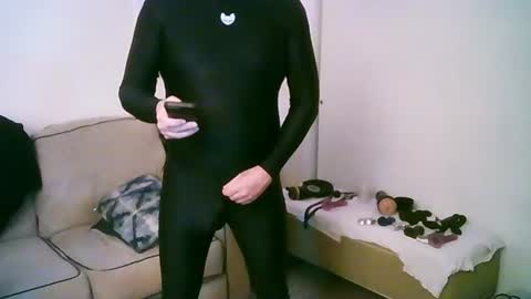 latexminheadroom online show from July 5, 4:19 am