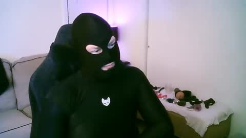latexminheadroom online show from July 28, 7:28 am