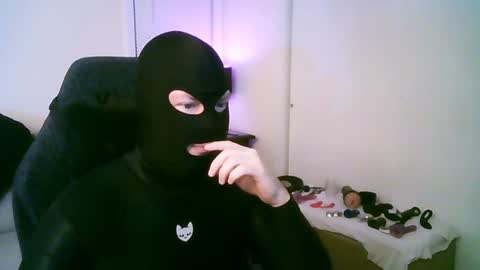 latexminheadroom online show from July 2, 5:34 am