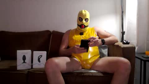 Snapshot of latexslaafboy2 chatting on October 19, 8:13 pm latexslaafboy online show from October 19, 8:13 pm