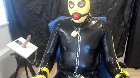 Snapshot of latexslaafboy2 chatting on March 3, 7:21 am latexslaafboy online show from March 3, 7:21 am