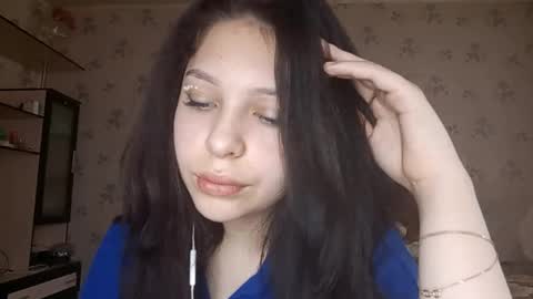 Amelia online show from November 2, 7:19 am