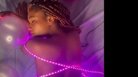 karen online show from December 3, 5:04 am