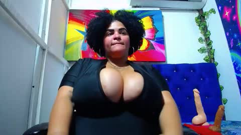 latina_bigboos12 online show from February 1, 4:20 am