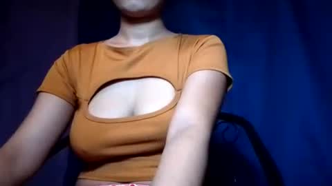 latina_shaine online show from June 18, 4:29 am