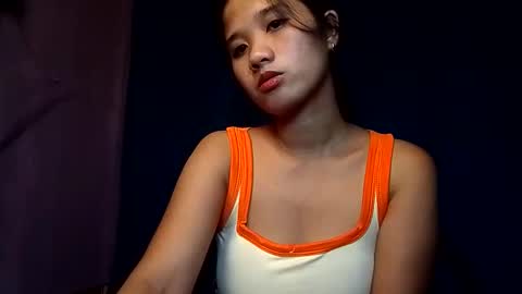 latina_shaine online show from June 11, 7:06 am
