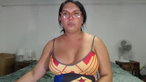 Snapshot of latinaflower_ts chatting on September 29, 4:11 am FLOR SALVAJE online show from September 29, 4:11 am