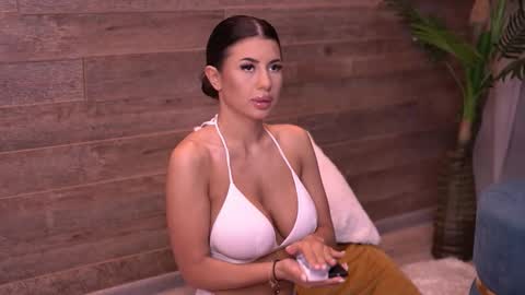 Latina online show from October 5, 6:04 pm