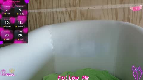 Your Latina Lover online show from April 29, 5:40 pm
