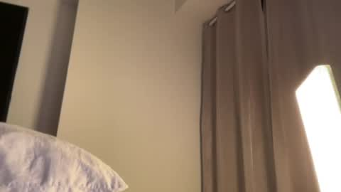 Hi -  online show from April 7, 4:47 am