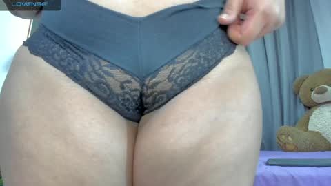 Vanessa online show from April 2, 1:51 pm