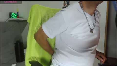 latinmartin254 online show from July 15, 1:33 am