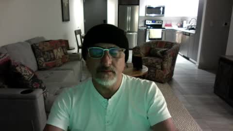 QS - INDEPENDENT MODEL online show from February 16, 4:20 am