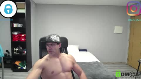 sam online show from April 15, 7:58 pm