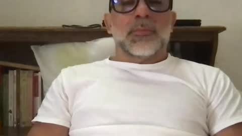 latino_to20 online show from July 26, 8:28 pm